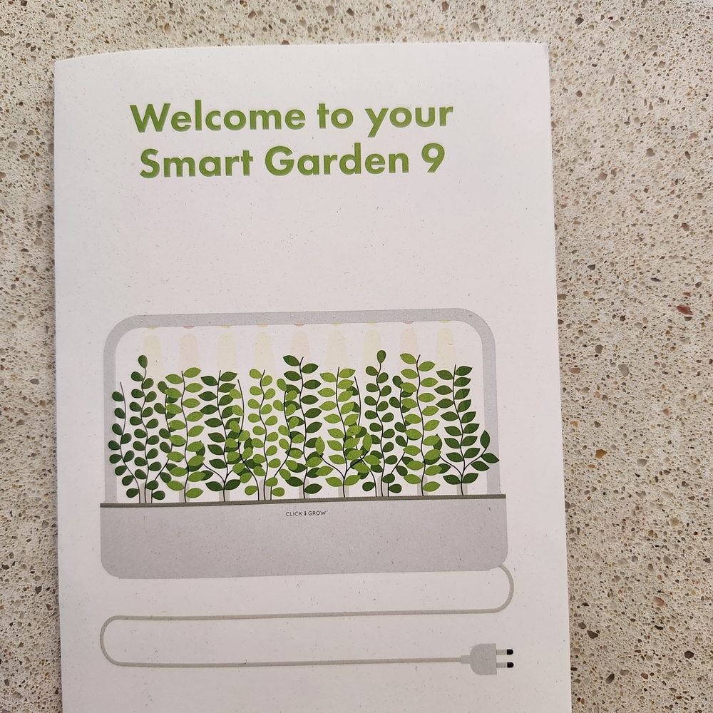 Click & Grow Smart Garden 9- Indoor Hydroponic Garden with LED Lights - Picture 7 of 7